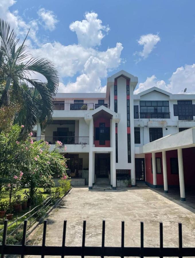 Exotic Villa Homestay グワーハーティー エクステリア 写真