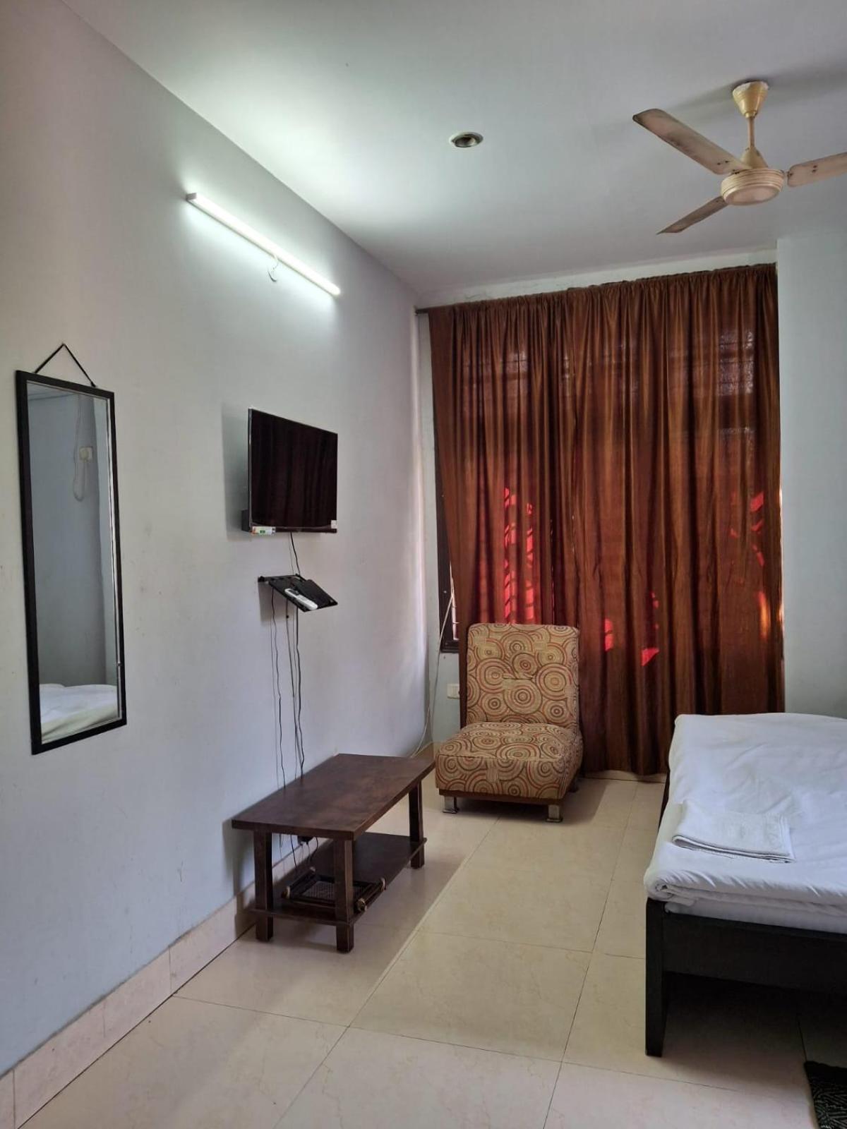 Exotic Villa Homestay グワーハーティー エクステリア 写真