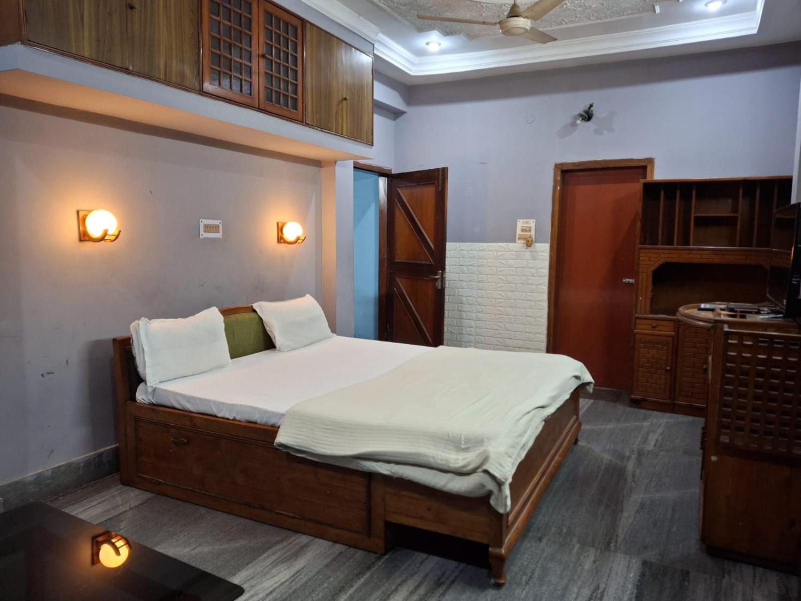 Exotic Villa Homestay グワーハーティー エクステリア 写真