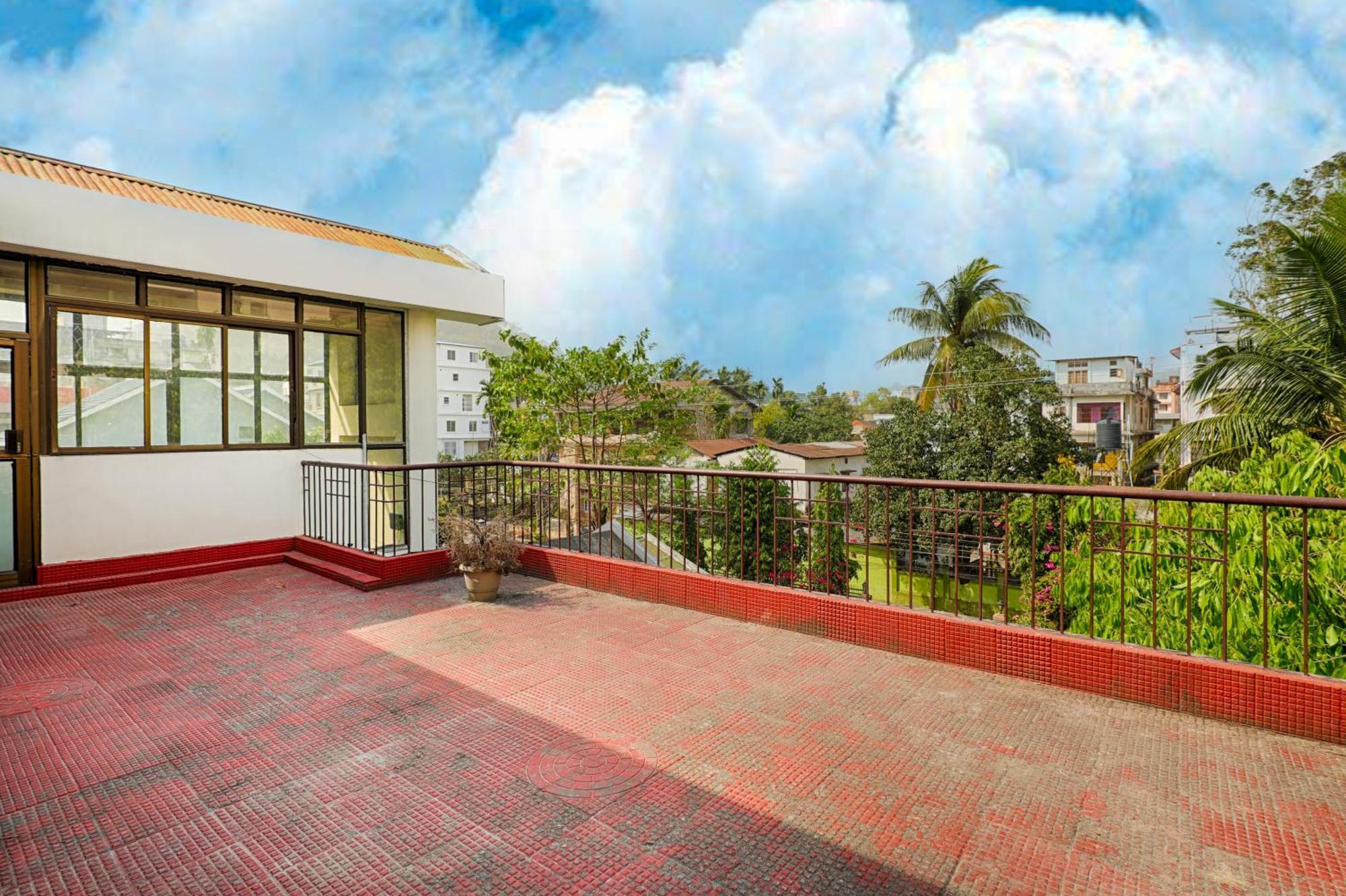 Exotic Villa Homestay グワーハーティー エクステリア 写真