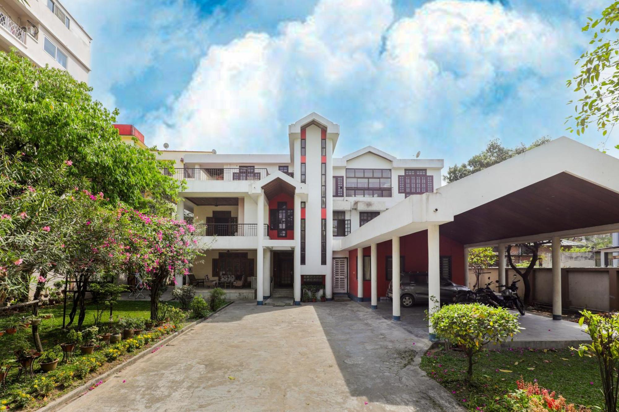 Exotic Villa Homestay グワーハーティー エクステリア 写真