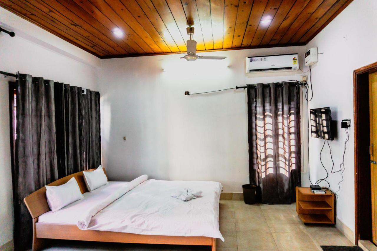 Exotic Villa Homestay グワーハーティー エクステリア 写真