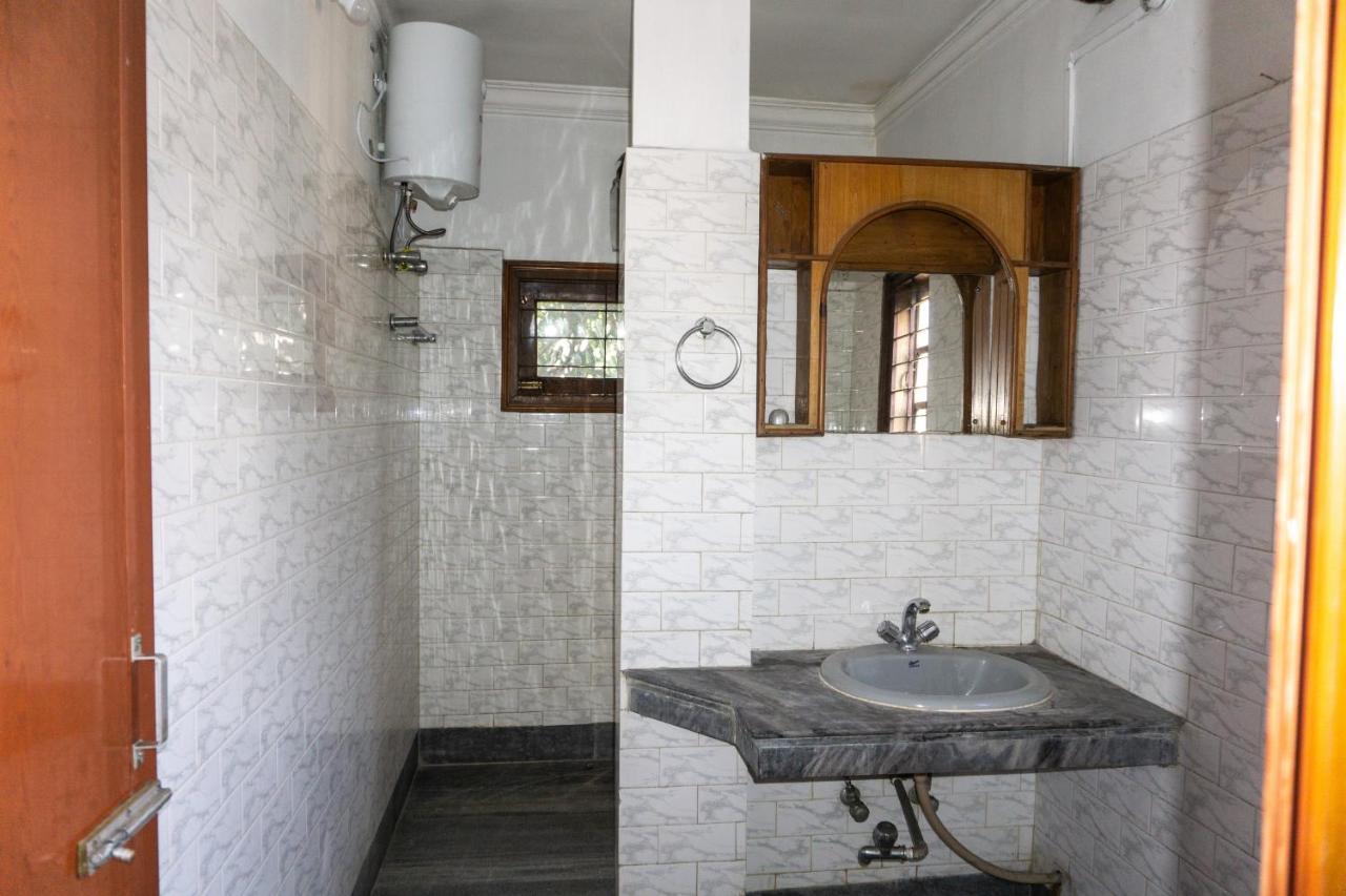 Exotic Villa Homestay グワーハーティー エクステリア 写真