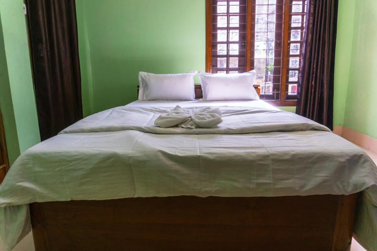 Exotic Villa Homestay グワーハーティー エクステリア 写真