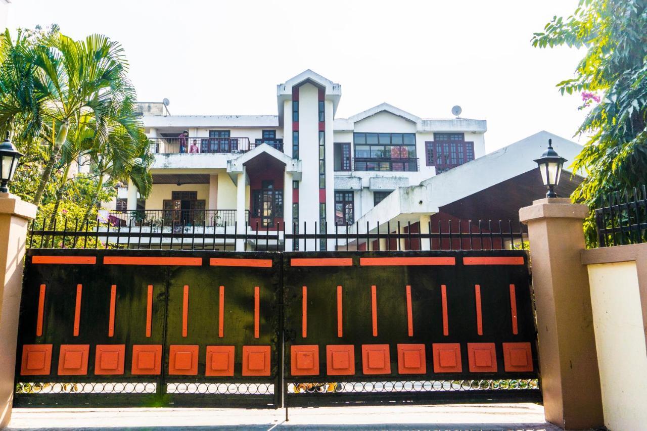 Exotic Villa Homestay グワーハーティー エクステリア 写真